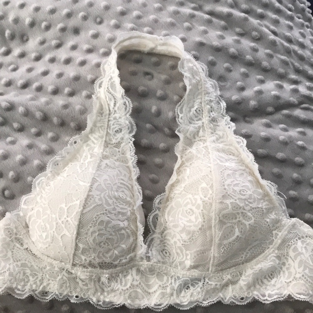 White lace bralette